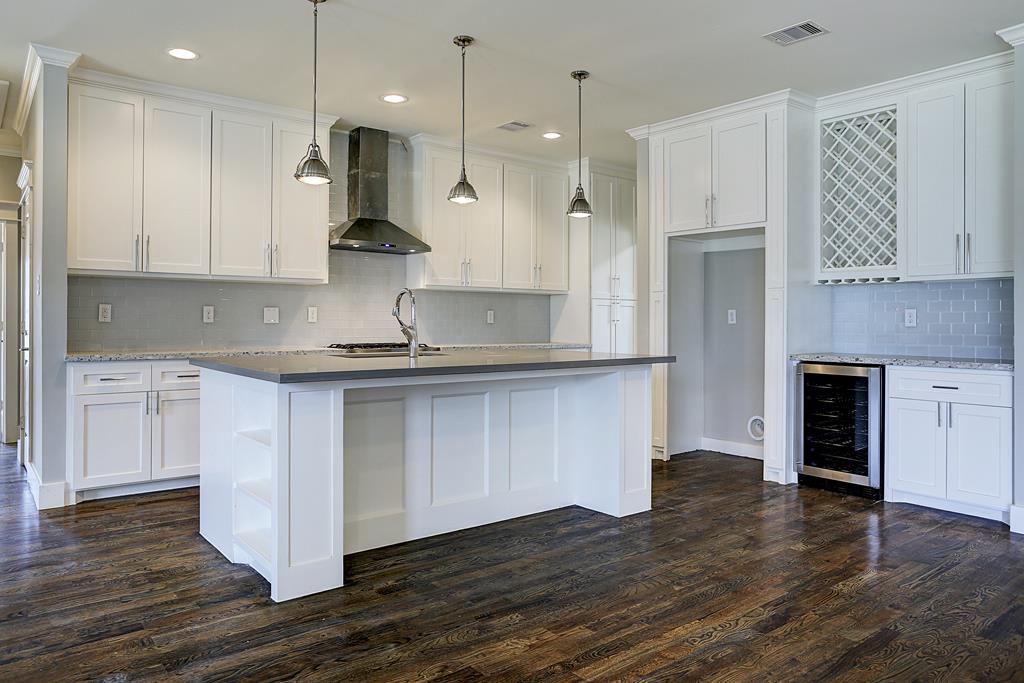 1329 Centennial, Houston, TX 77055