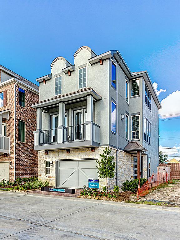 1704 Oak Leaf Pass Drive, Houston, TX 77055