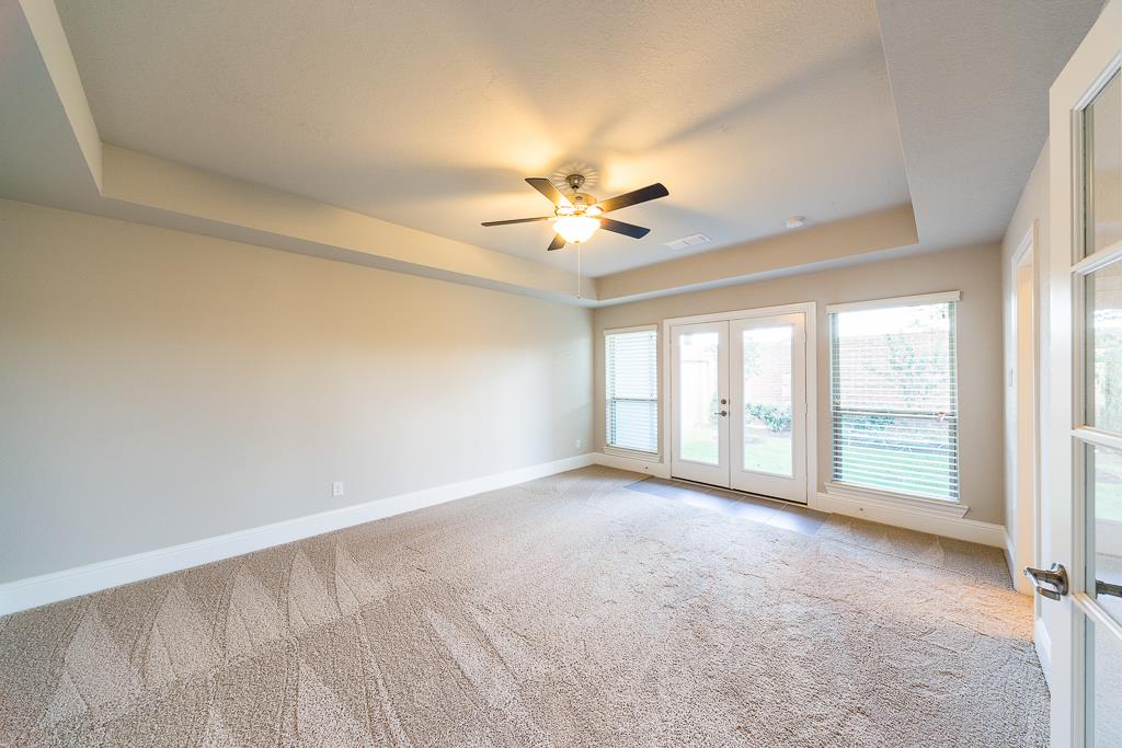 1704 Oak Leaf Pass Drive, Houston, TX 77055