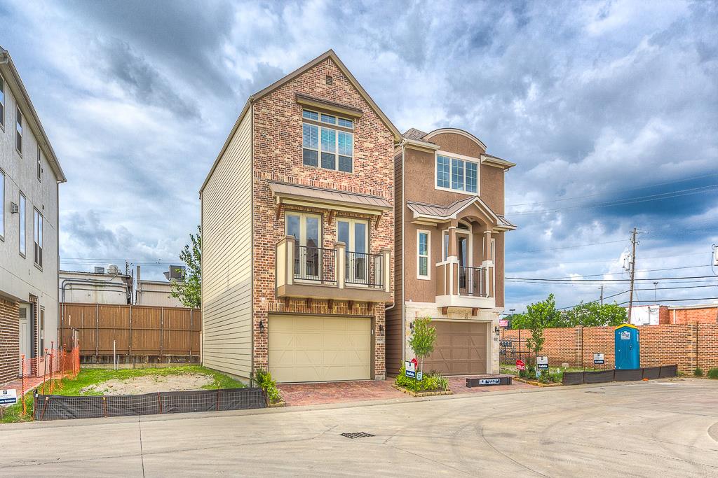 8406 Oak Leaf Point Drive, Houston, TX 77055