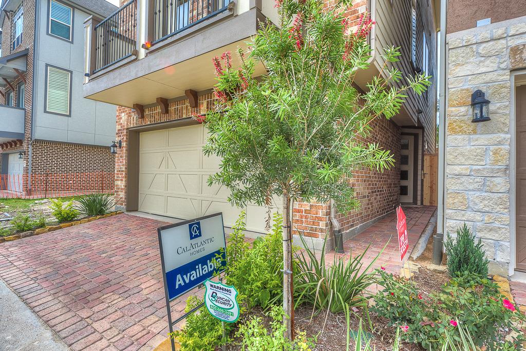 8406 Oak Leaf Point Drive, Houston, TX 77055