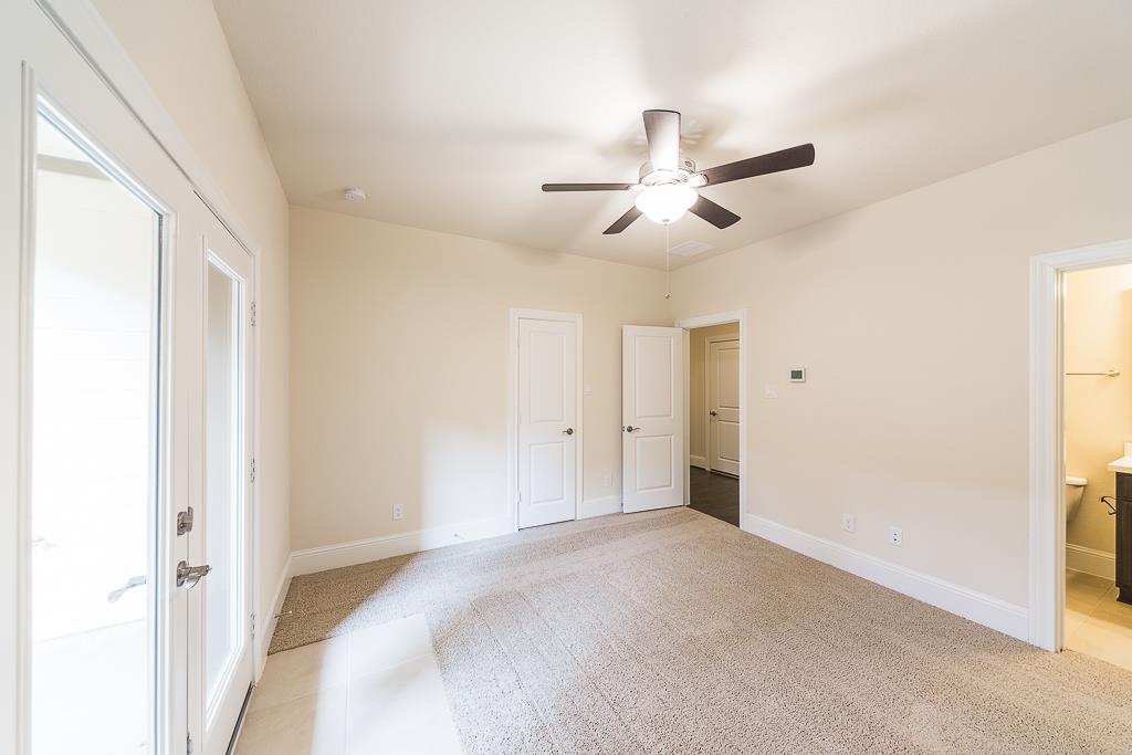 8406 Oak Leaf Point Drive, Houston, TX 77055
