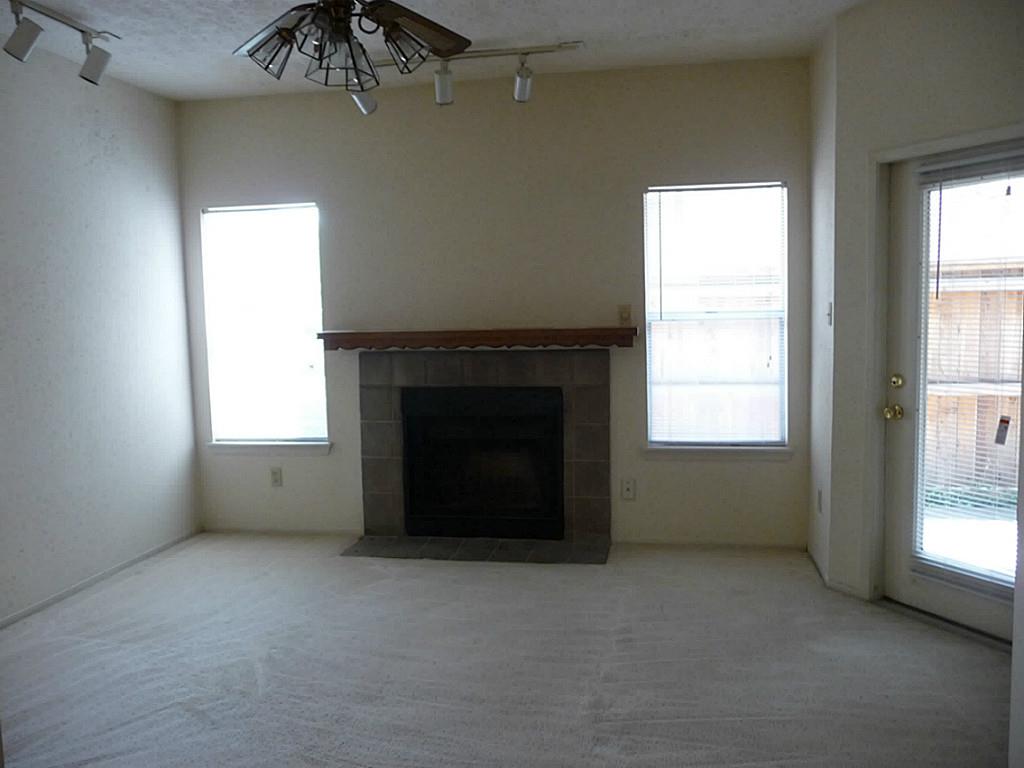 2011 Spenwick Drive, Houston, TX 77055
