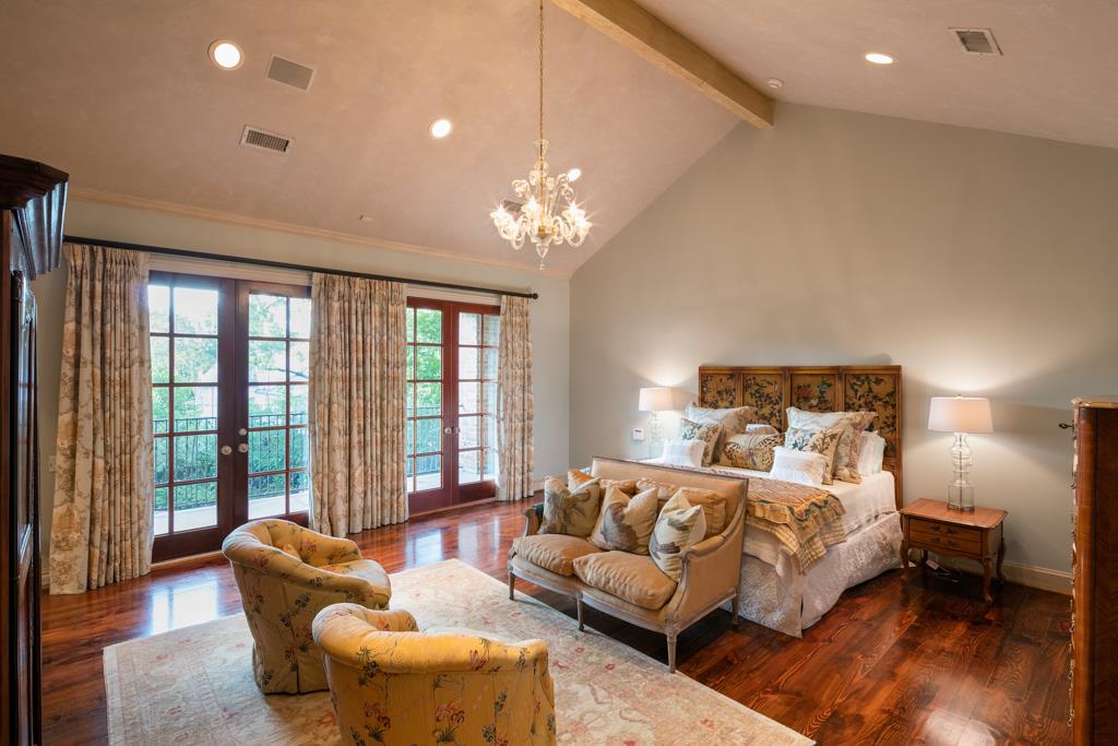 5468 Holly Springs Drive, Houston, TX 77056