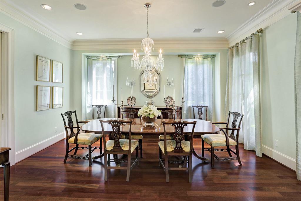 5202 Green Tree Road, Houston, TX 77056