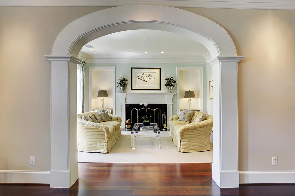 5202 Green Tree Road, Houston, TX 77056