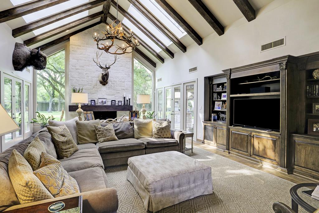 5524 Sturbridge, Houston, TX 77056