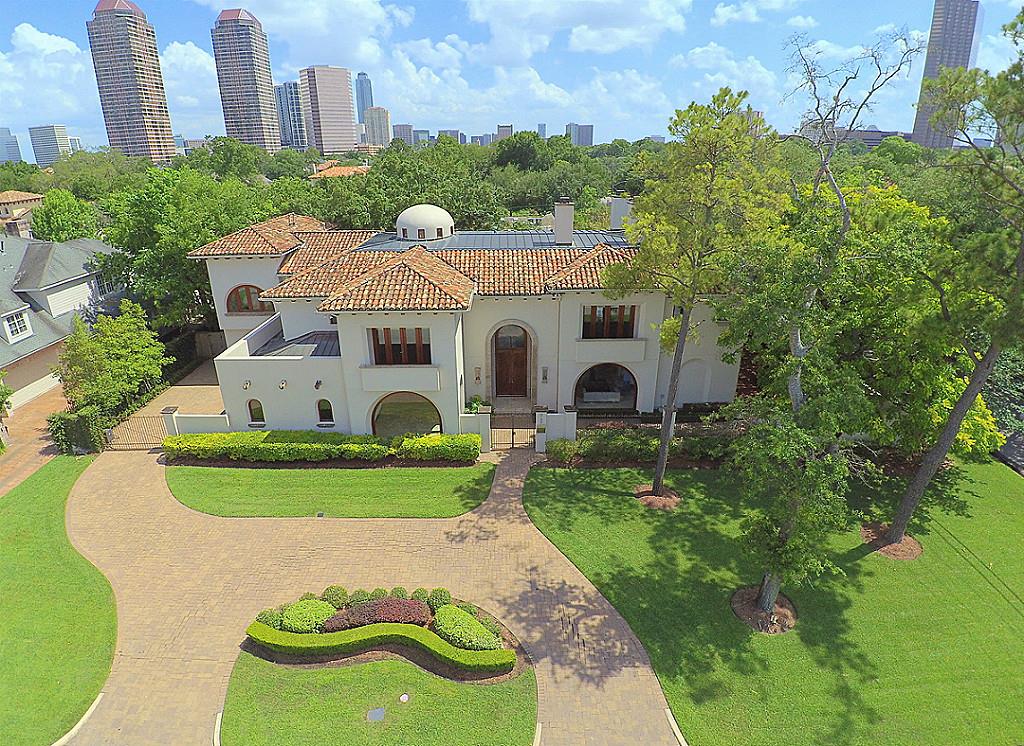 5135 Longmont Drive, Houston, TX 77056