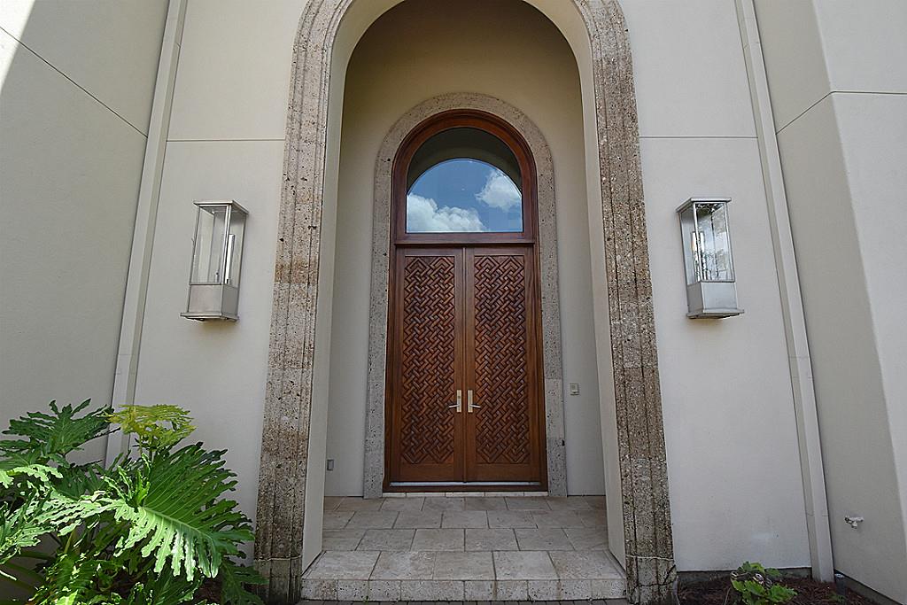 5135 Longmont Drive, Houston, TX 77056