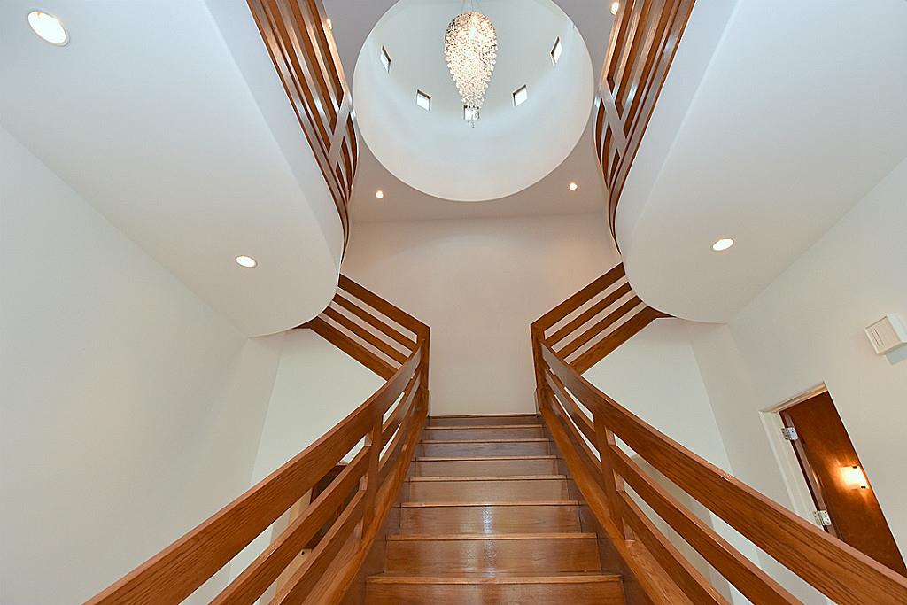 5135 Longmont Drive, Houston, TX 77056