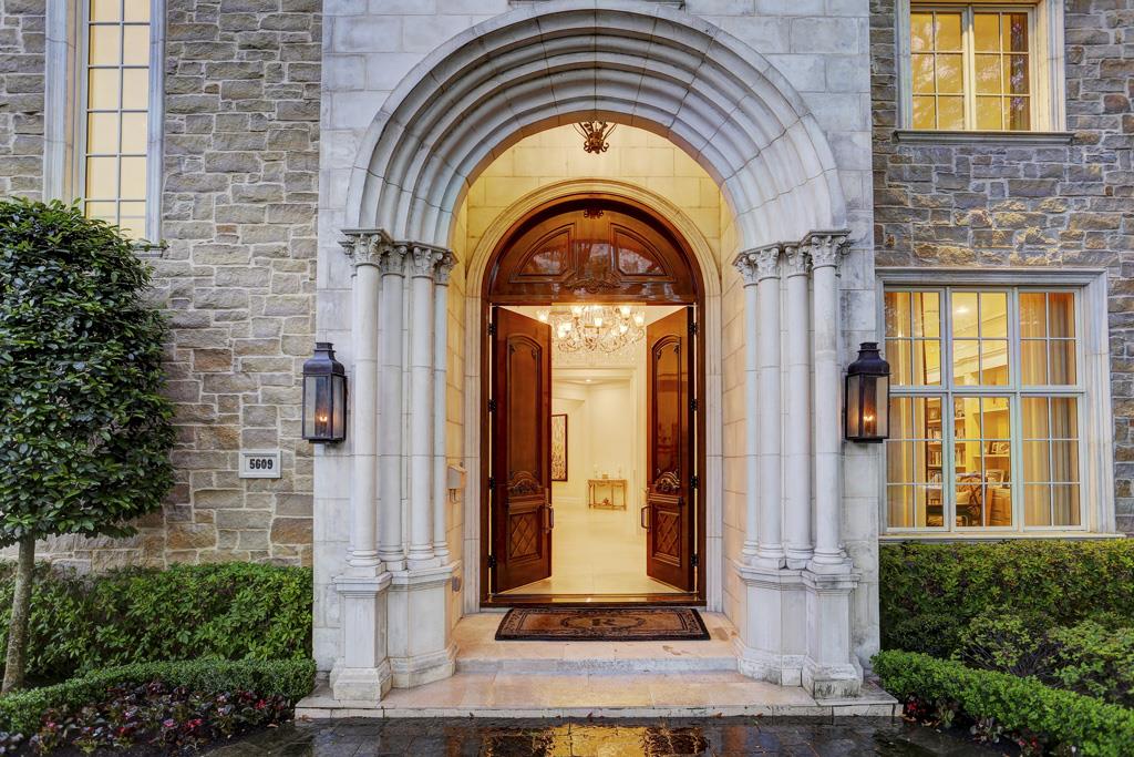 5609 Lynbrook Drive, Houston, TX 77056