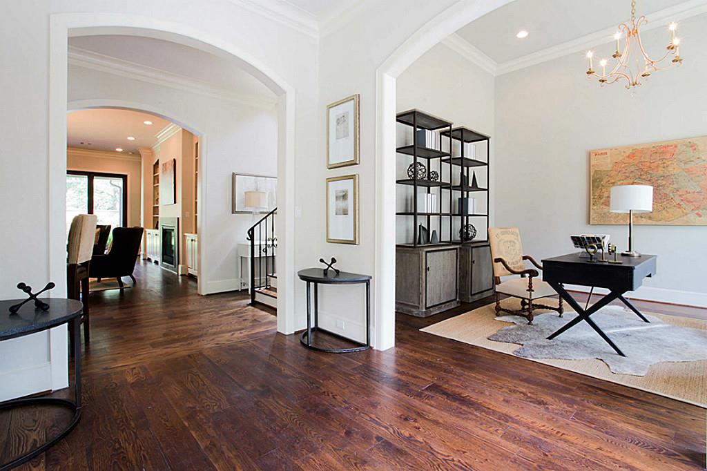 6114 Riverview Way, Houston, TX 77057
