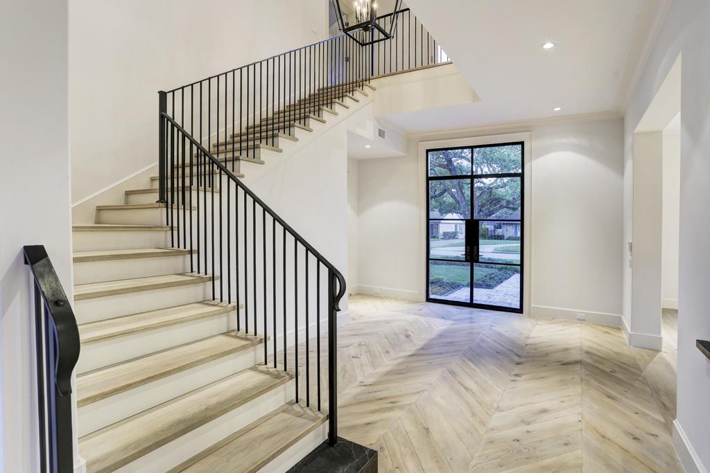 5950 Stones Throw Road, Houston, TX 77057