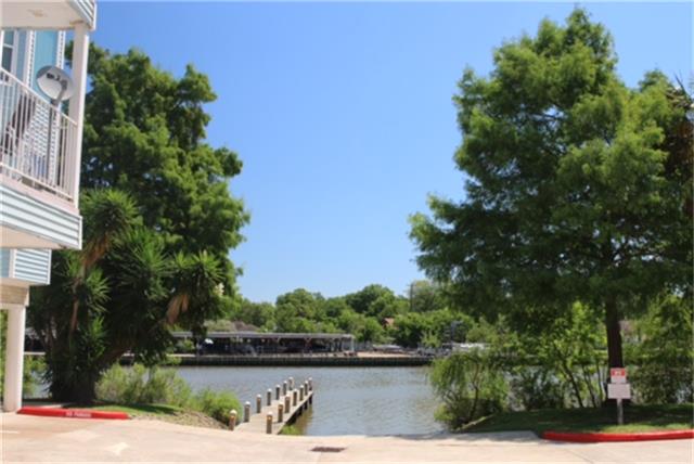 18617 Egret Bay Boulevard, Webster, TX 77058