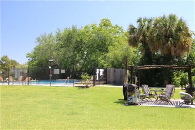 18617 Egret Bay Boulevard, Webster, TX 77058