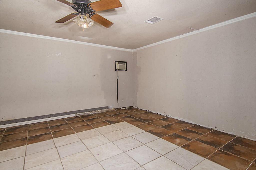 355 Sulky Trail Street, Houston, TX 77060