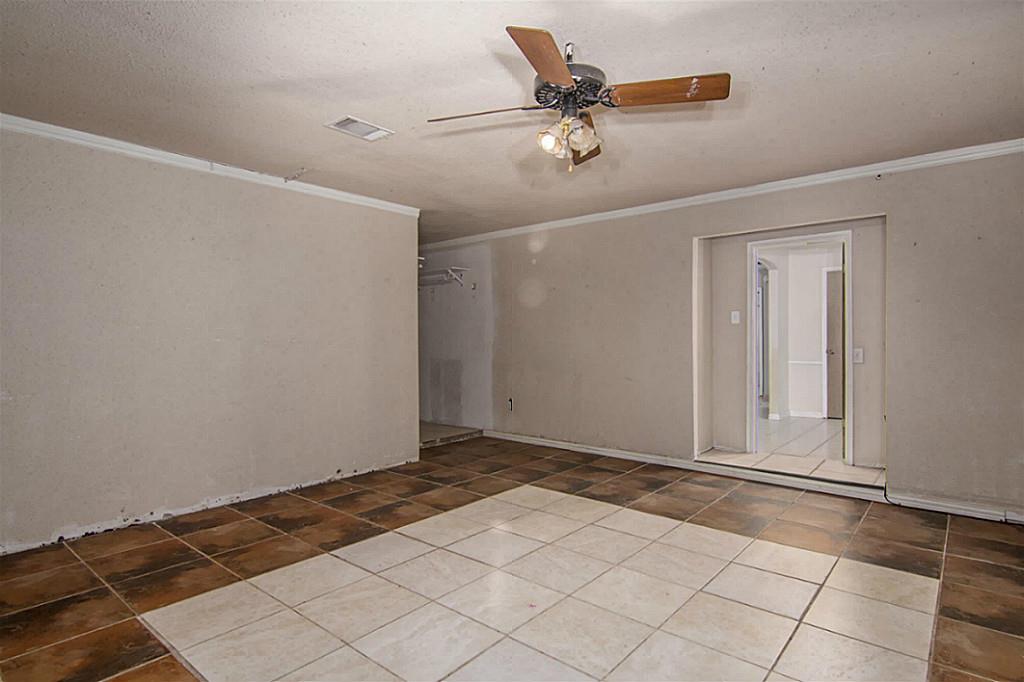 355 Sulky Trail Street, Houston, TX 77060