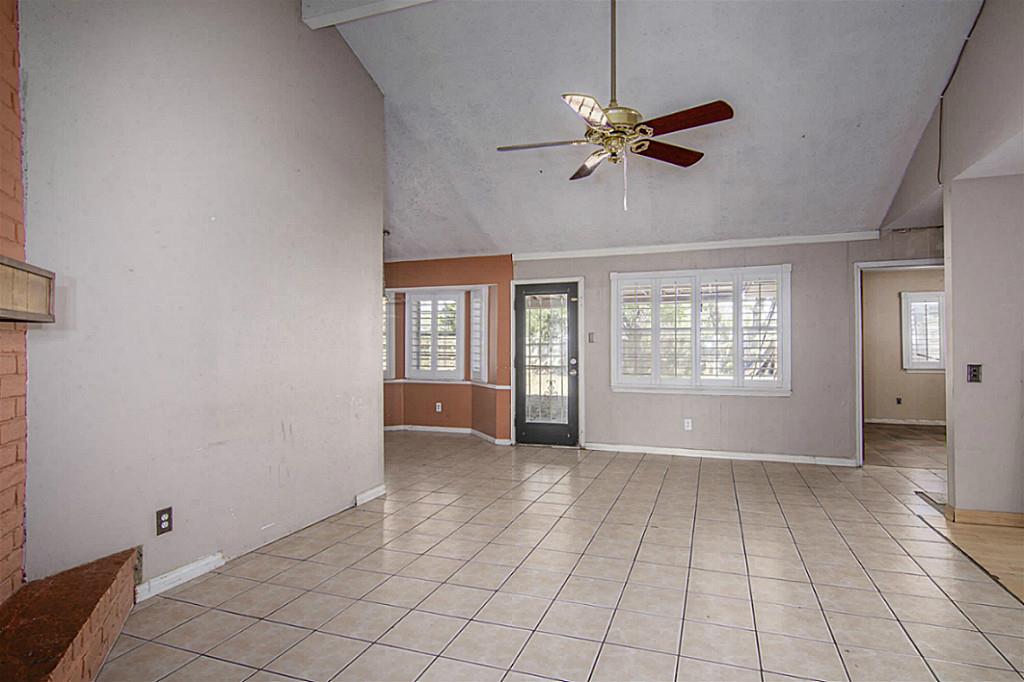 355 Sulky Trail Street, Houston, TX 77060