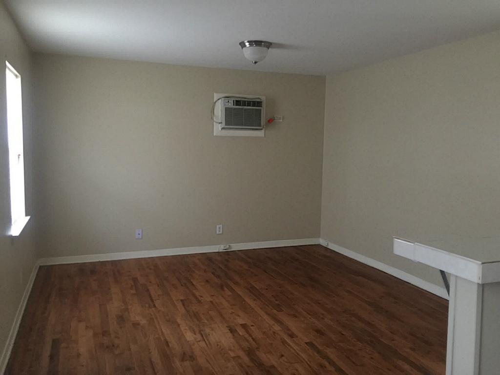 7614 Grahamcrest Drive, Houston, TX 77061