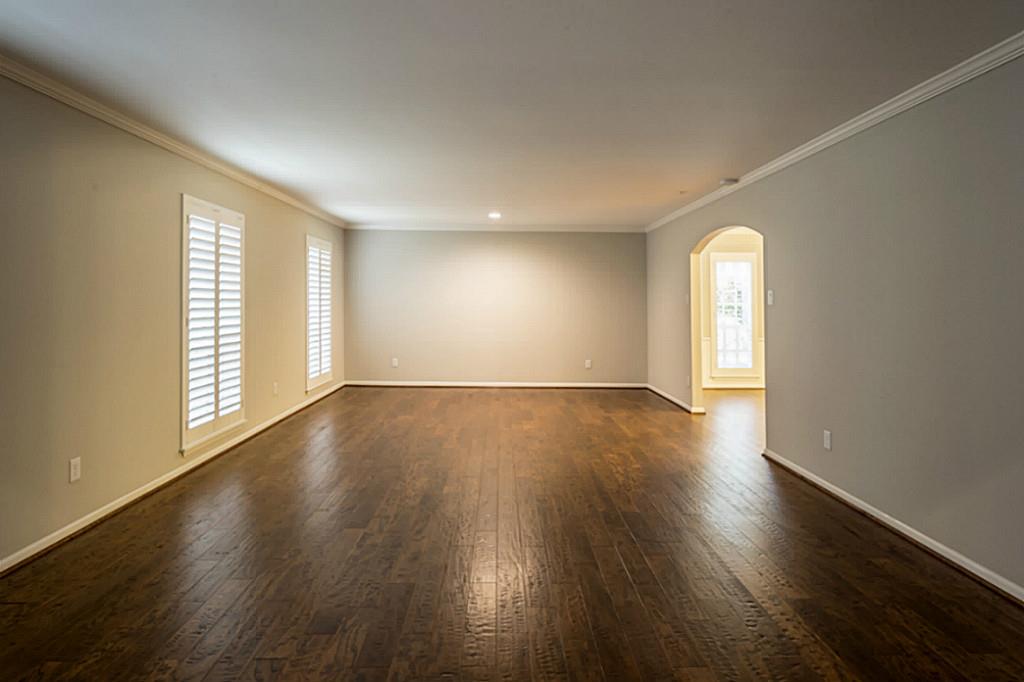 7722 Meadowbriar, Houston, TX 77063