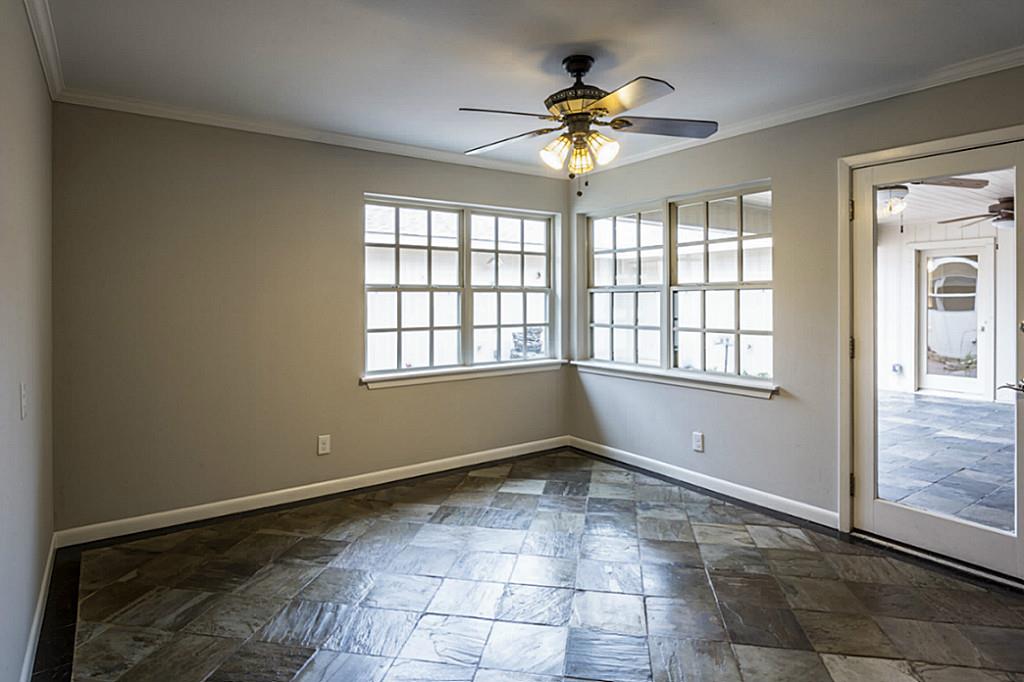 7722 Meadowbriar, Houston, TX 77063