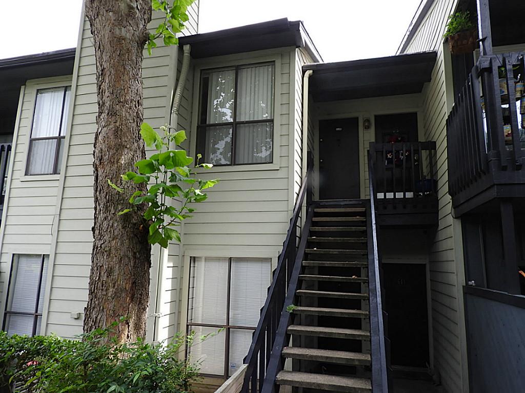 9009 Richmond Avenue, Houston, TX 77063