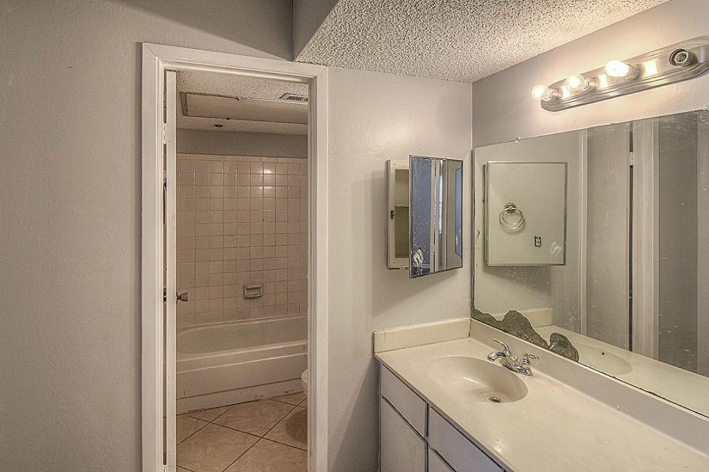2800 Jeanetta Street, Houston, TX 77063