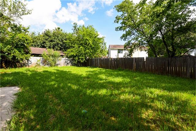 4718 Brownfields Drive, Houston, TX 77066