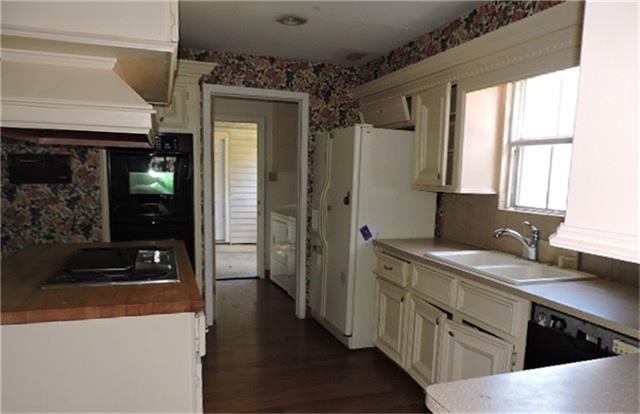 15302 Falling Creek Drive, Houston, TX 77068