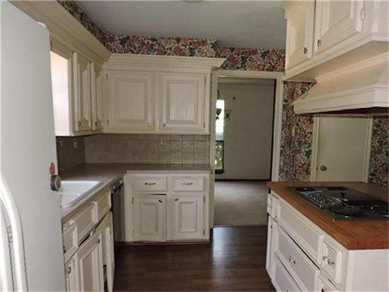 15302 Falling Creek Drive, Houston, TX 77068