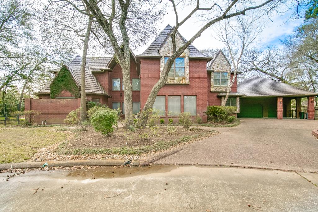 14007 Champions Hamlet Court, Houston, TX 77069