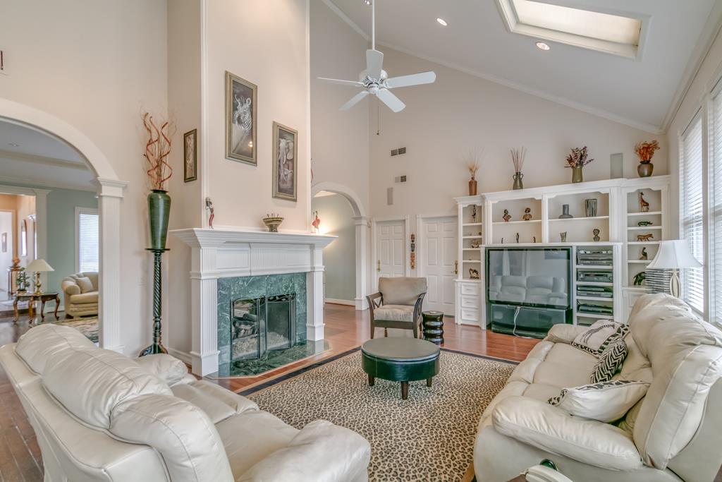 14007 Champions Hamlet Court, Houston, TX 77069
