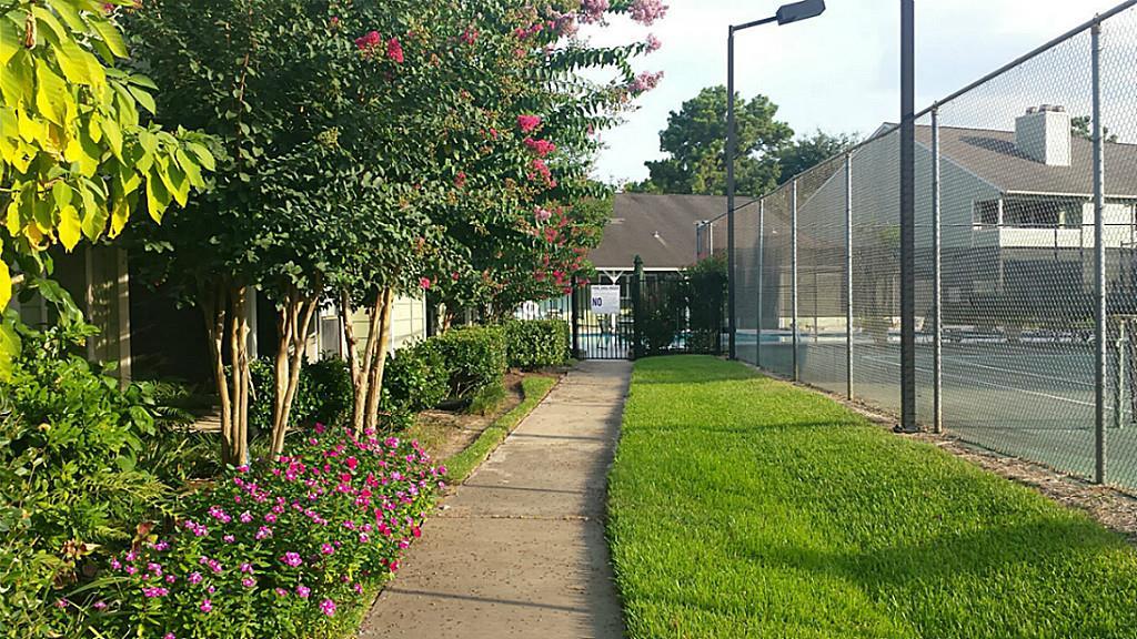 14777 Wunderlich Drive, Houston, TX 77069
