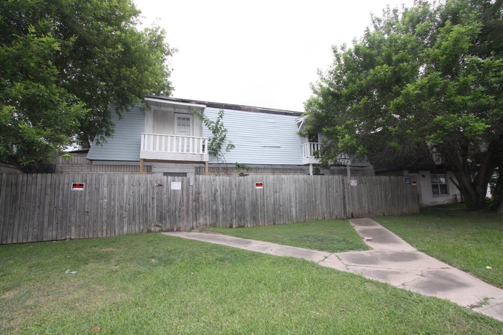12068 Beechnut Street, Houston, TX 77072