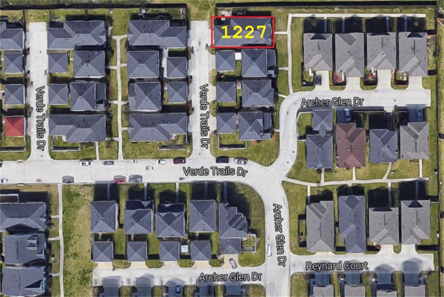 1227 Verde Trails Drive, Houston, TX 77073