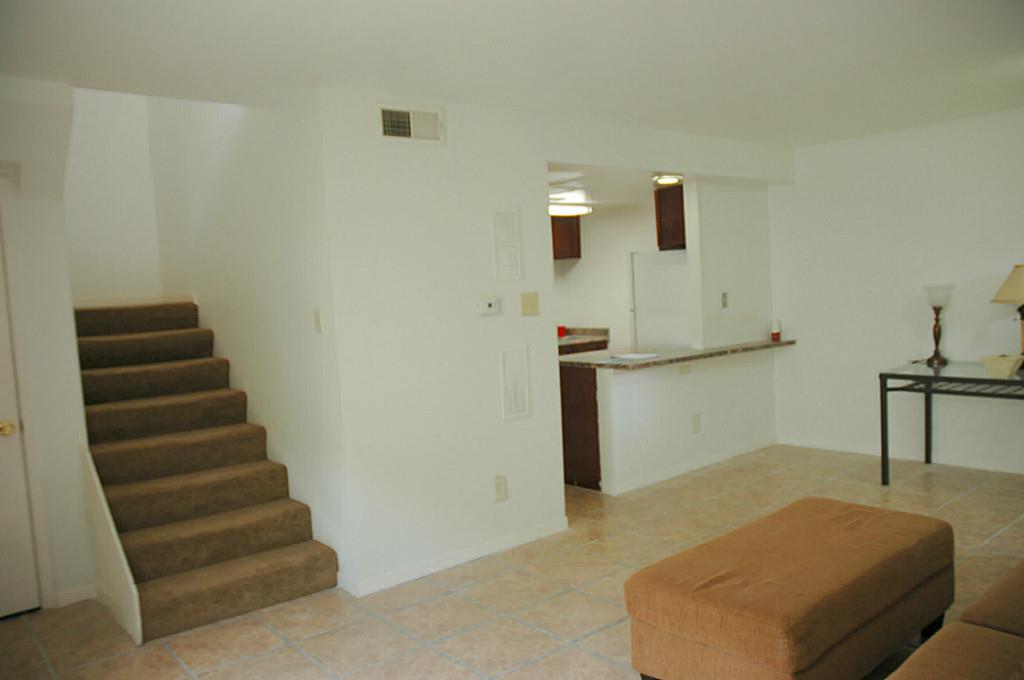 7047 Bissonnet Street, Houston, TX 77074