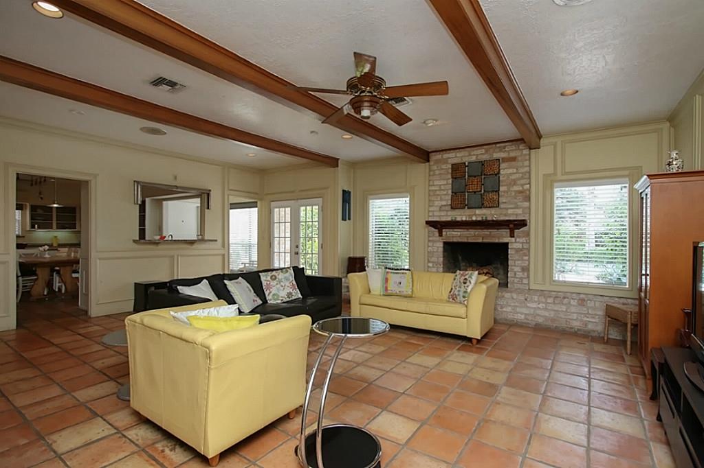 1315 Briar Bayou Drive, Houston, TX 77077
