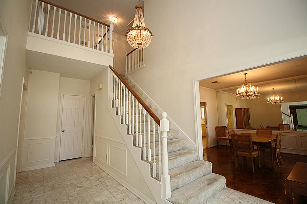 15807 Foxgate Road, Houston, TX 77079
