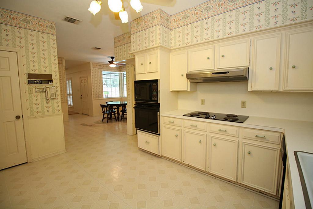 15807 Foxgate Road, Houston, TX 77079