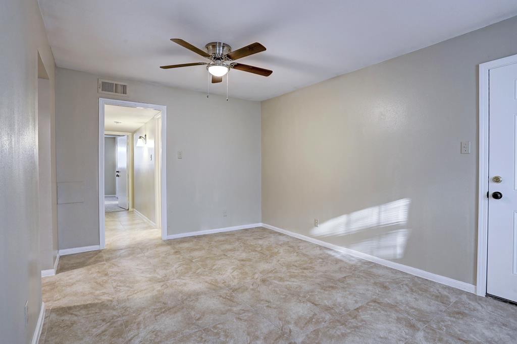 14333 Memorial Drive, Houston, TX 77079
