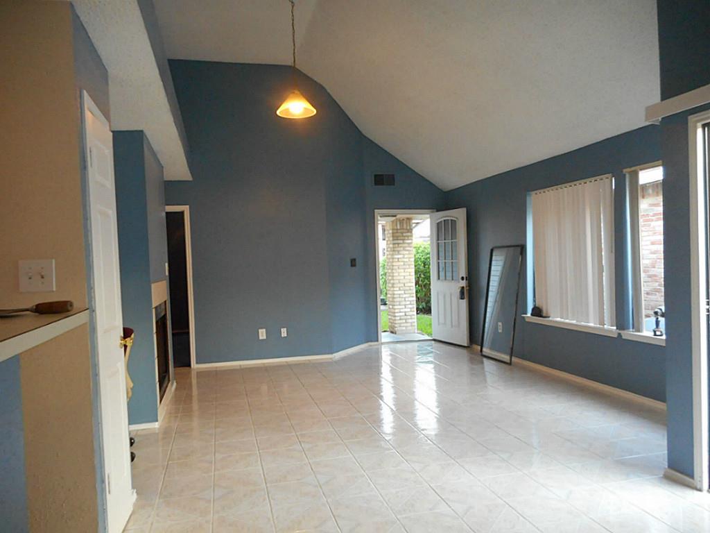 13818 Purplemartin Street, Houston, TX 77083