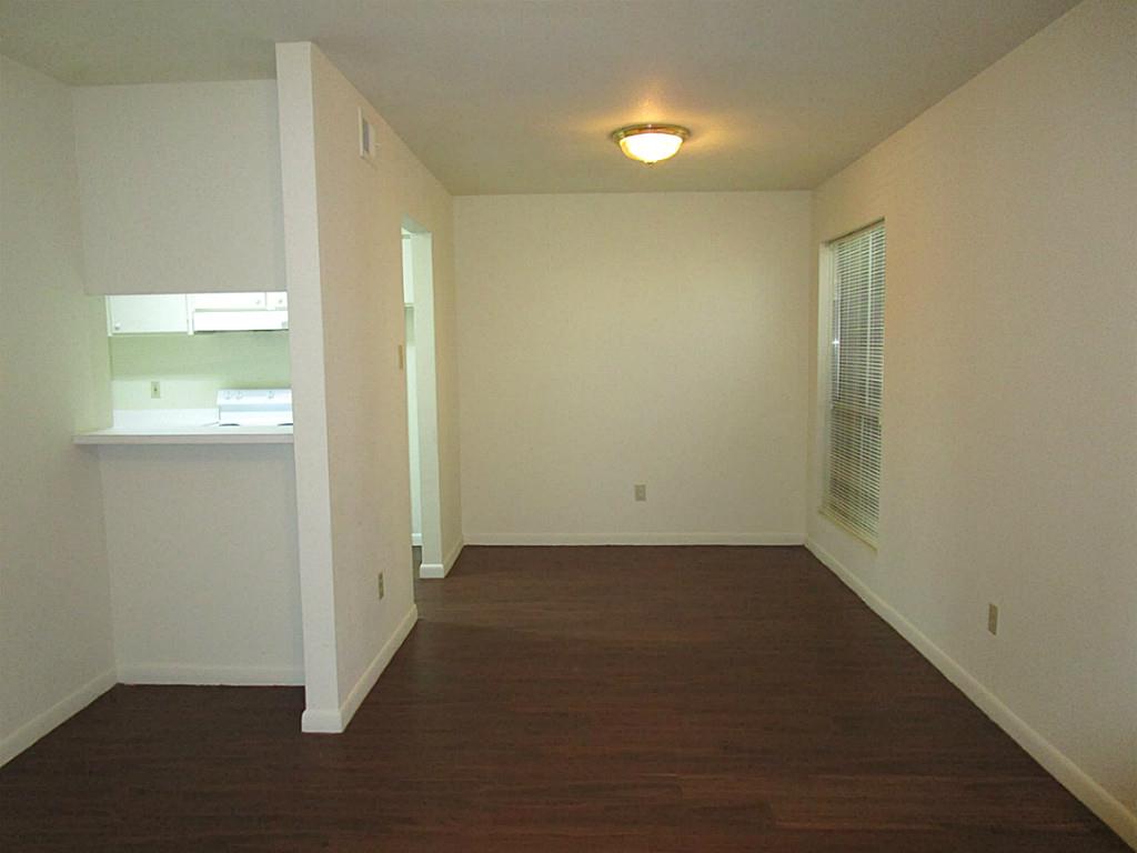 2200 Cypress Landing, Houston, TX 77090