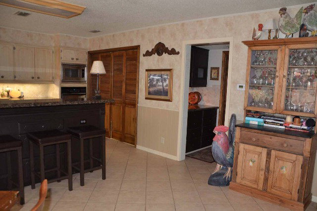 1613 CR 315, Yoakum, TX 77095