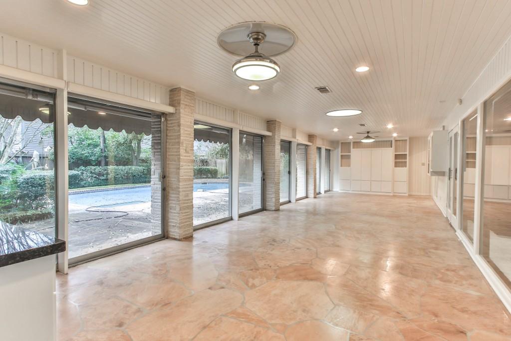 9406 Cadman Court, Houston, TX 77096