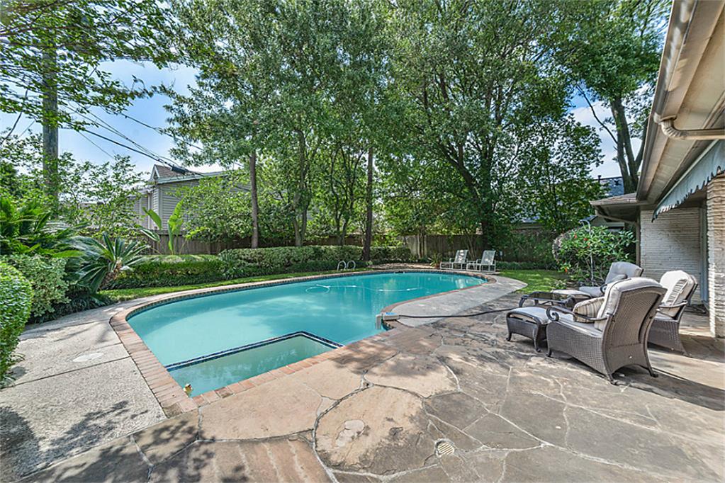 9406 Cadman Court, Houston, TX 77096