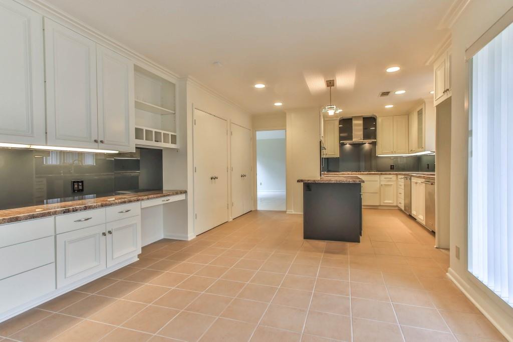 9406 Cadman Court, Houston, TX 77096
