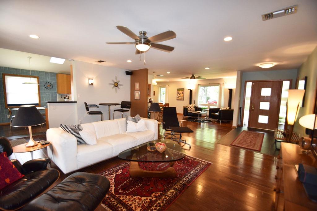 6039 Wigton Drive, Houston, TX 77096