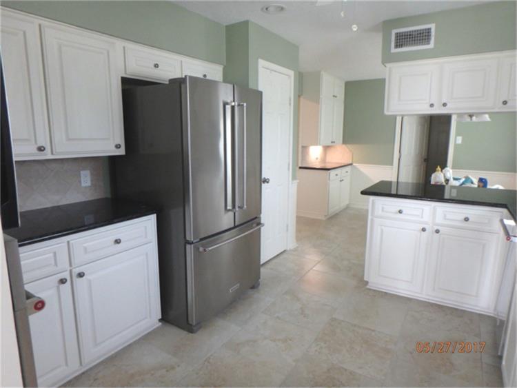 9715 Oasis Drive, Houston, TX 77096