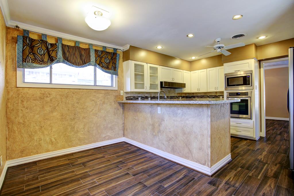 5011 Wigton, Houston, TX 77096