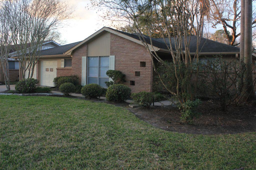 5406 Dumfries Drive, Houston, TX 77096